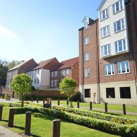 Waterside, Whitehall Landing